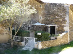 komfortable hytter i karakter bondegård beliggende i Drôme Provençal - Image 5