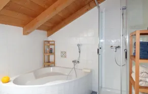 2 bedroom gorgeous apartment in Egling - Image 3