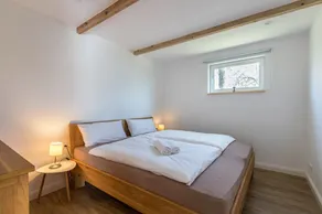 Holiday Home \"Holtdeel\" with Private Garden & Wi-Fi - Image 5