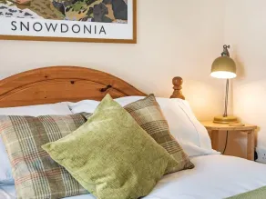 Stunning cosy, pet friendly & peaceful 3 bedroom, 2 bathroom cottage, fast WiFi - Image 5
