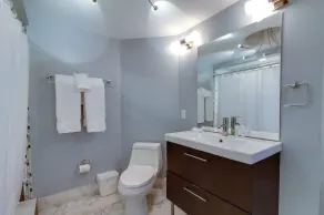 Invitant condo avec piscine et accès à la plage - Image 5