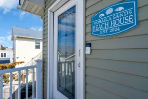 Professionally Managed | 3 Blocks to Beach - Image 4