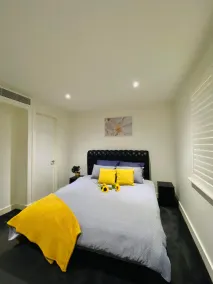 Sophisticated living in a Luxurious Complex with Opulent contemporary style - Image 4