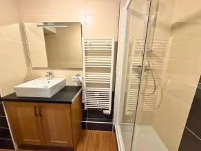 100m des commerces, 6ème étage, vue montagne, balcon, télévision, 25m², Les Menuires - Image 2