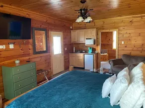 The Elk Suite in Downtown Banner Elk - Image 5