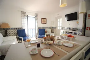 Milvus Guesthouse Ericeira - Praia dos Pescadores - Image 4