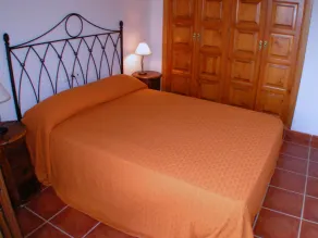 Contemporáneo Apartamento con panorámicas al mar y vistas a la montaña - Image 4