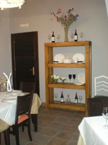 Superior private tourist hostel - Image 2