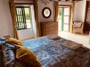 Spacious characterful villa with spectacular views in quiet rural setting. - Image 5