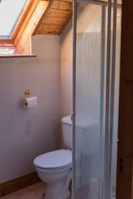 Angelas Farmhouse Lauragh by Trident Holiday Homes - Image 2