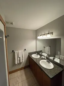 3 BR casa a schiera di lusso sul lago più caldo del Canada - Image 4
