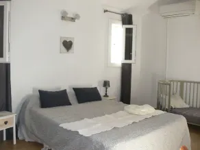 Charmante maison climatisée à 5 min à pieds de la mer - Image 5