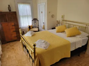 Charming Catskill Farm House  on River Front - Image 5