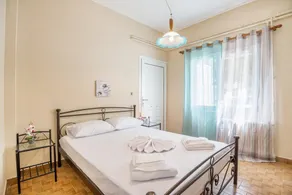 Ortansia House near the Sea - Image 4