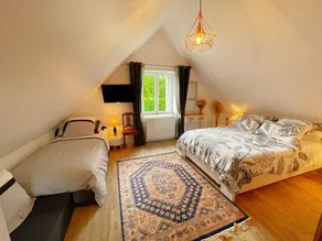 Gîte tout confort avec terrasse spacieuse, jardin clos et équipements modernes, à 45 mn du Mans - FR-1-381-557 - Image 3