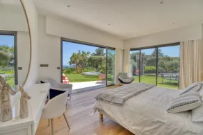 Luxurious new villa 10 min from town center, beach and port - Image 4