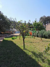 🏡 Renovated Family Home with Garden & Beach 10 min Walk - Image 3