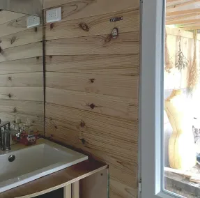 Tiny House La Cabane nestled under the trees 5 minutes from the beach - Image 2