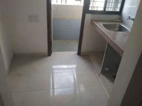 1room & kitchen with small balcony, full of sunlight & wind - Image 2