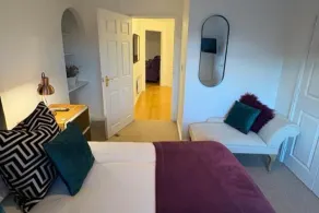 2 Bed-sleeps 3-parking-town Centre - Image 5