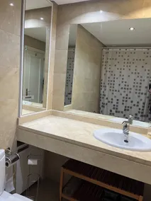 Apartment, Pool Complex and Tropical Gardens in Walking Distance of Puerto Banus - Image 4