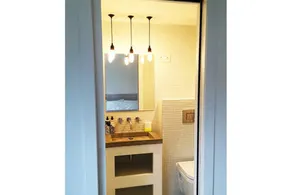 Tout le luxe 2 Bed Townhouse Central London. - Image 4