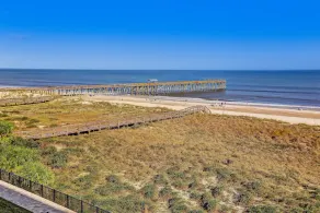 Enhanced Unit with Awesome View of Atlantic from Private Balcony by RedAwning - Image 5