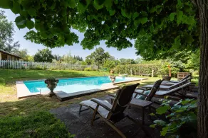 Luxury Suite in Renaissance Villa - Image 5