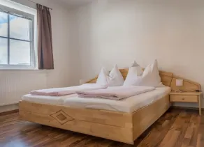 Lejlighed med infrarød sauna og direkte adgang til den naturlige have - Image 5