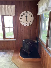 Spacious, three bedroom cottage on beautiful Lake Metonga. - Image 2