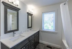 3 + bed 2 bath Villa on Lake Muskoka - Image 4
