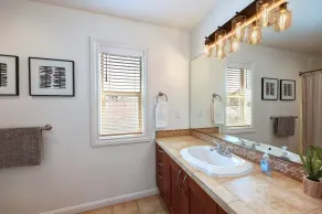 Newly Remodeled 3 Bedroom with Hot Tub! - Image 5