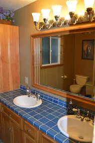 Old School Fun ved Lake Mont Pines Creekside Cabin - Image 3