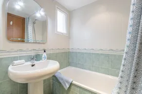 Appartement \"Edificio Menorca\", proche de la mer, avec piscine partagée et Wi-Fi. Animaux admis. - Image 3