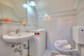 Apt. Gabriella: Studio in the Centre of Laveno - Happy Rentals - Image 4
