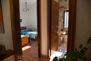 Villa with terrace and garden 350 meters from the sea of Licata - Image 4