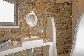 Holiday Home 'Aris Sky Suite Private Mini Poolspa' with Sea View, Wi-Fi and Air Conditioning - Image 3