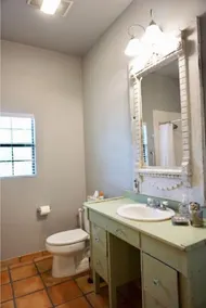 Den Merlowe Amazing Getaway! DRIPPING SPRINGS CLOSE TO EVERYTHING !! - Image 5