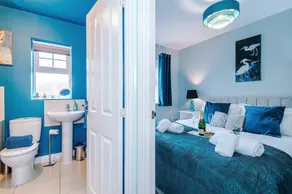 Charming 3-Bed Northwich Home by 53 Degrees Property, Perfect for Workers & Groups - Image 3