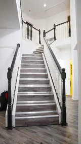 Remodeled luxury with Proximity - Image 2