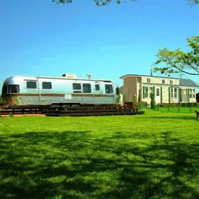 Front Yard - Image 1