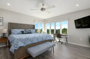 The Tree House! Beautiful townhome in Longboat Key with great amenities surrounded by nature! - Image 5