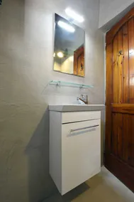 Luxury Apartment in Ktima Gerostathi - Image 4