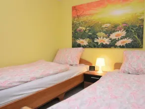Bright Holiday Home in Schnett - Image 4
