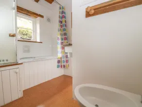 Hole Farm - Image 5