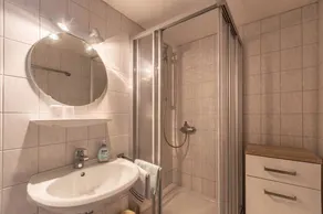 Charming Apartment “Grauer” close to Lake Constance with Wi-Fi, Terrace & Garden - Image 2