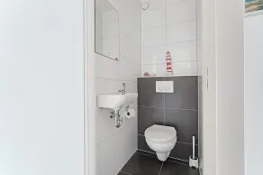 Haringvliet 11 is a cozy, light holiday home located in the front part of the North Sea Park. - Image 5