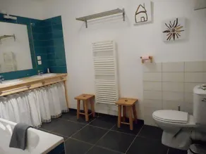 STOR BERGLIGE LEJLIGHED 8/9 FOLK-WIFI-CHALET ATMOSFÆR-FACING PÅ Hældningerne - Image 4