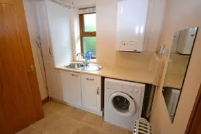 Coach House Faner - Image 3