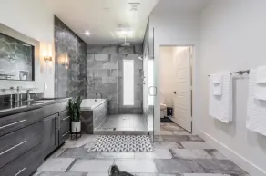 Brand new Bishop Arts Condo-Right in the middle of it all! Three bathrooms! - Image 5